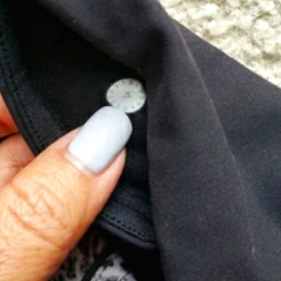 Lululemon Sweat & Repeat Leggings 4 - Picture 7 of 7